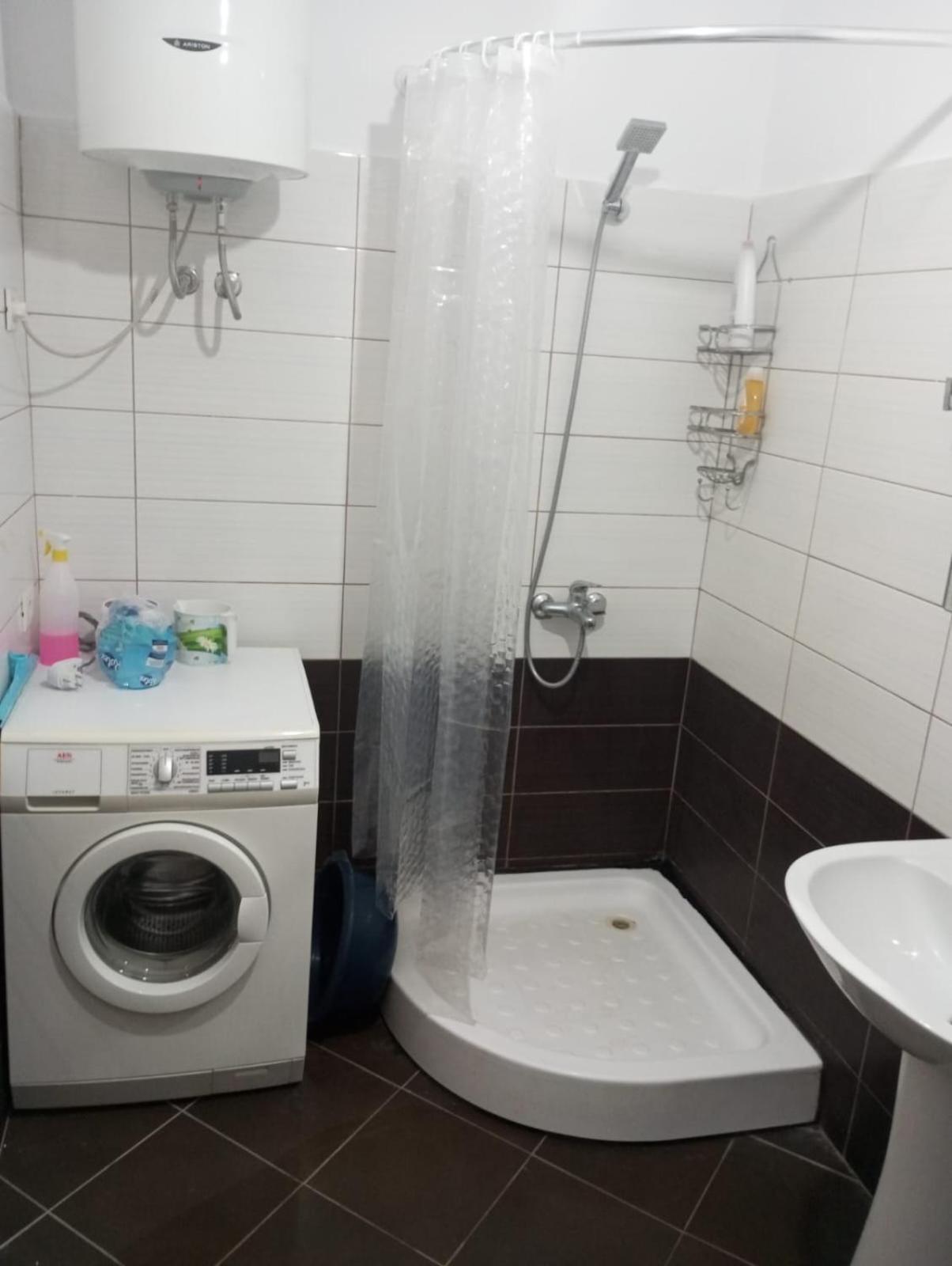 Maksimilian Apartament Durrës Kültér fotó